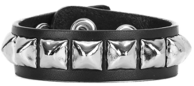 Funk Plus 1 row 1/2 inch pyramid stud snap leather bracelet 